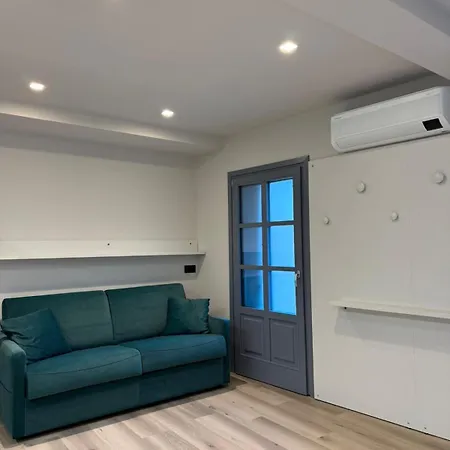 Lanzo Belvedere - Blue Apartmán *